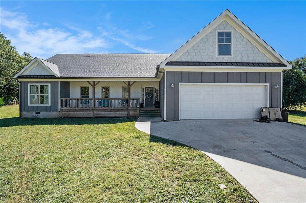 105 Towerview Circle - Photo 1