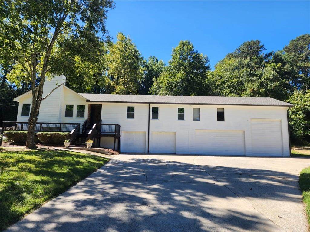 133 Lynford Lane - Photo 1