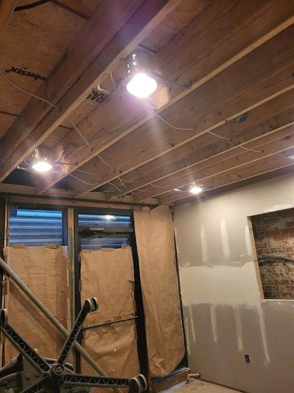 900 Dill Avenue - Photo 1