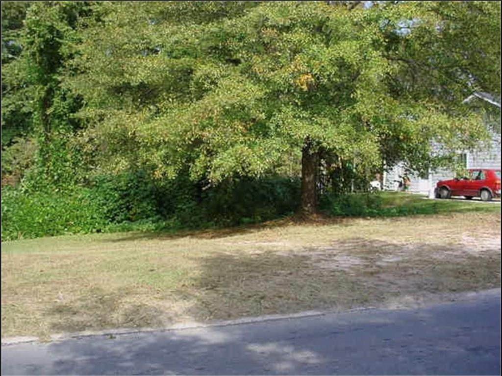 555 Lawrence Street - Photo 1