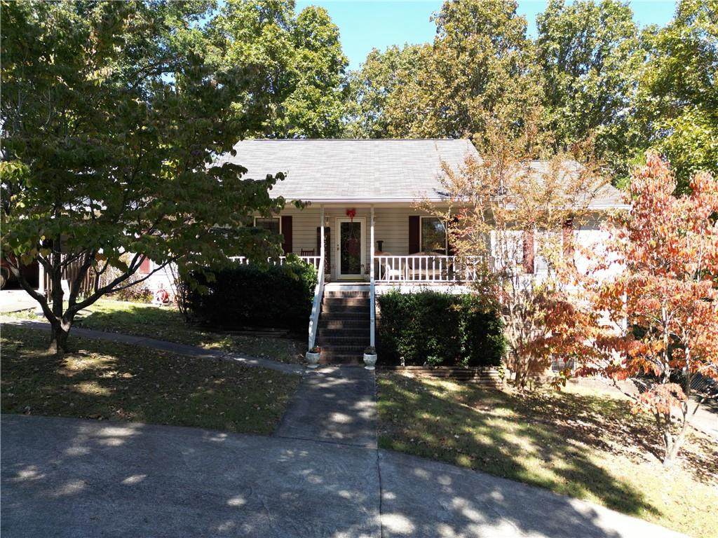 14 Ridgefield Drive - Photo 1