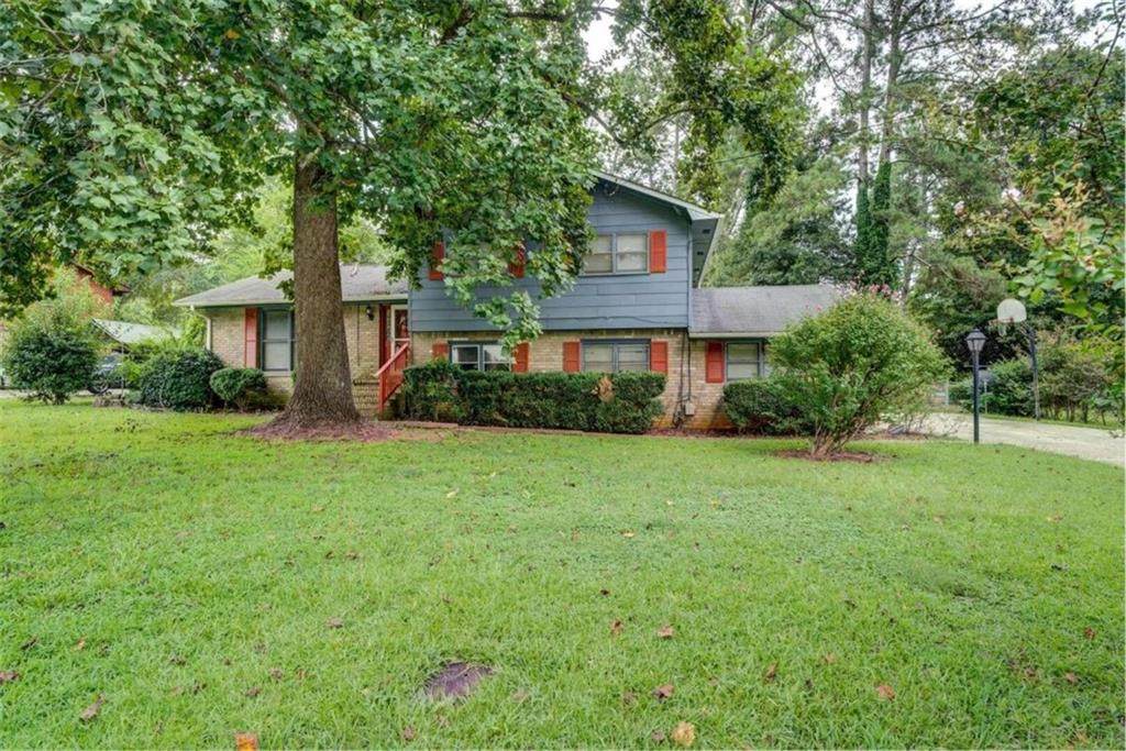 175 Greenbriar Court - Photo 1
