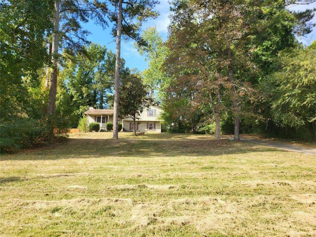 3215 Village Glen Trail - Photo 1