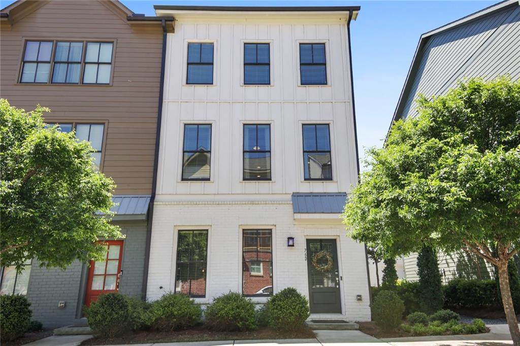 760 Winton Way - Photo 1