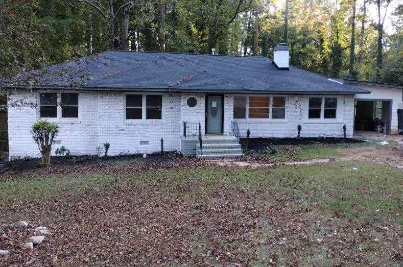 2846 Hedgewood Drive - Photo 1