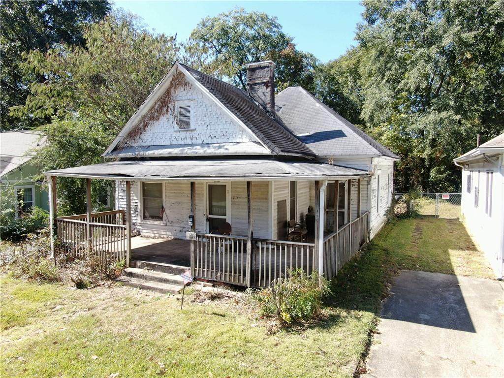 1109 Selwin Avenue - Photo 1