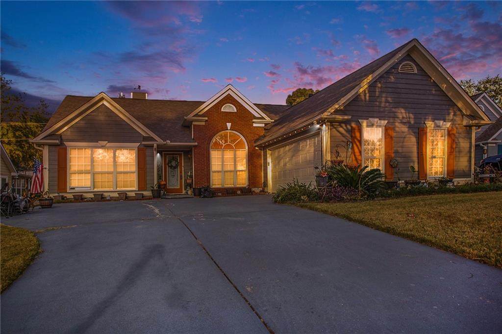 2825 Avalon Meadows Lane - Photo 1