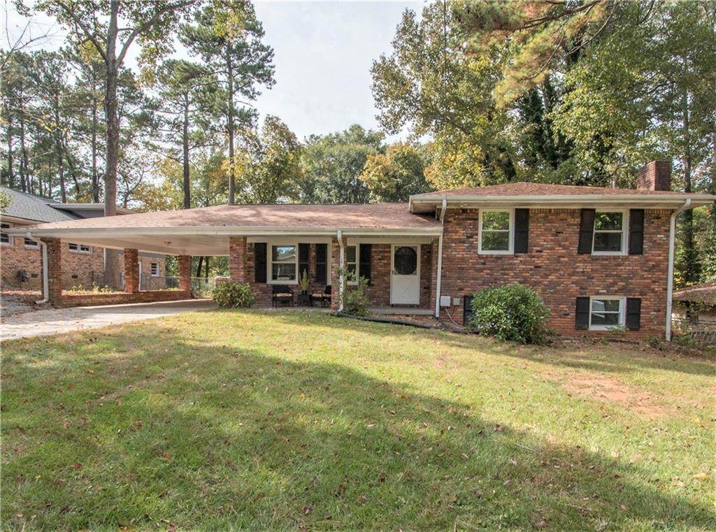 1657 Camelot Circle - Photo 1