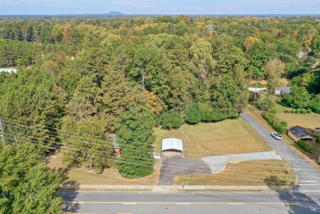 4525 Lower Roswell Road - Photo 1