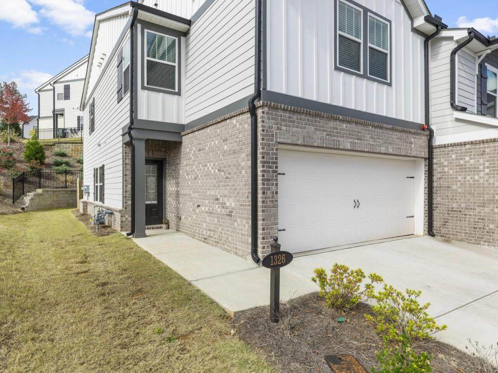 1326 Vayda Court - Photo 1