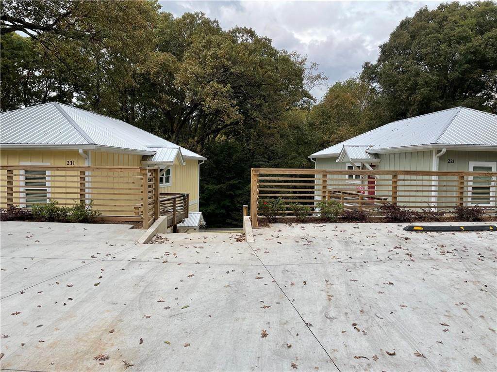 221 Brown Street - Photo 1