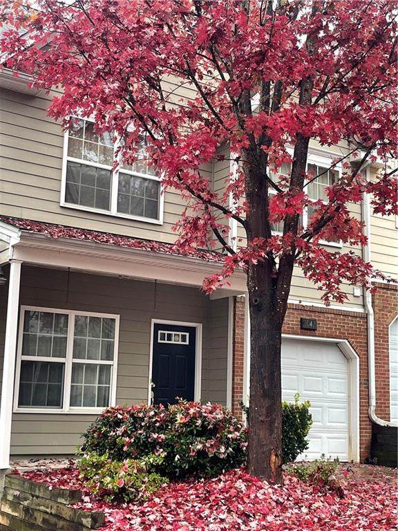 1047 Mosscroft Court - Photo 1