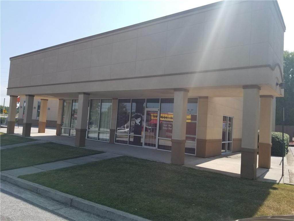 3935 Lawrenceville Highway - Photo 1