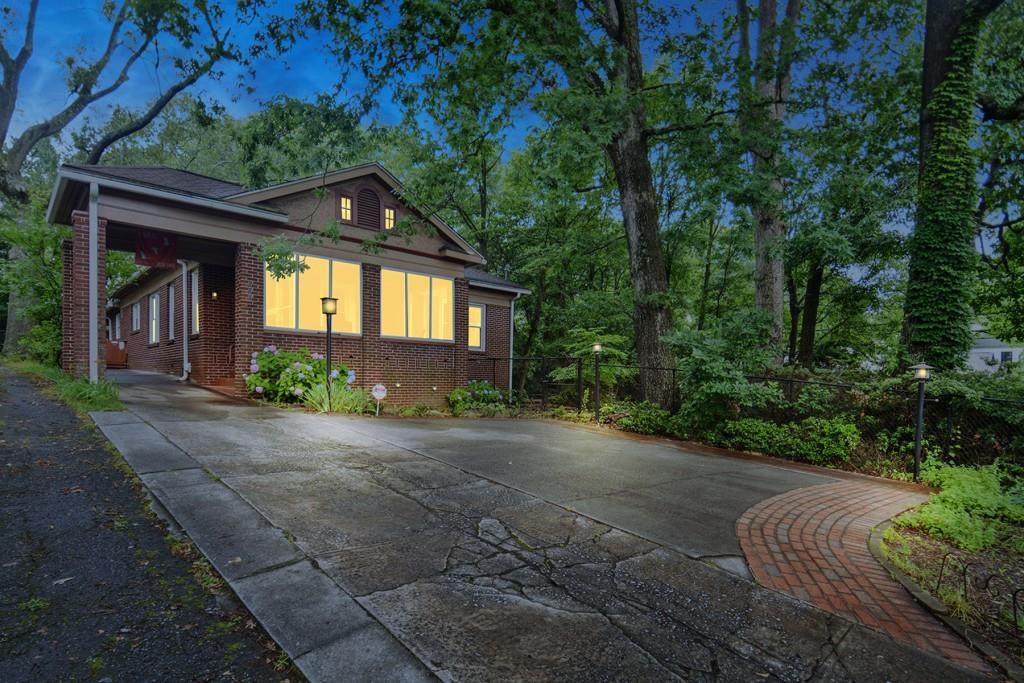 698 Bellemeade Avenue - Photo 1