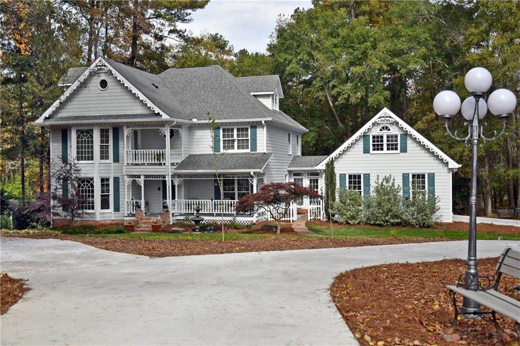 2762 Cliffview Drive - Photo 1