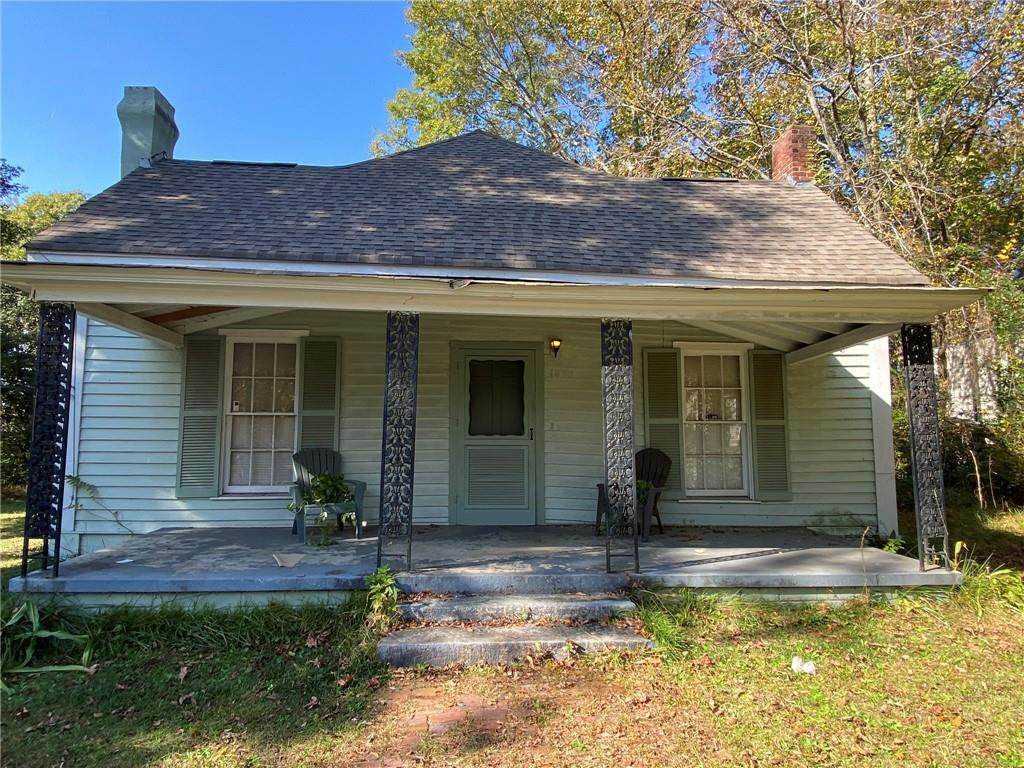 1032 North Street - Photo 1