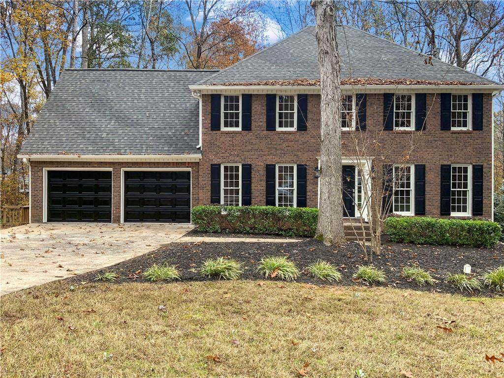 4804 Thornwood Drive - Photo 1