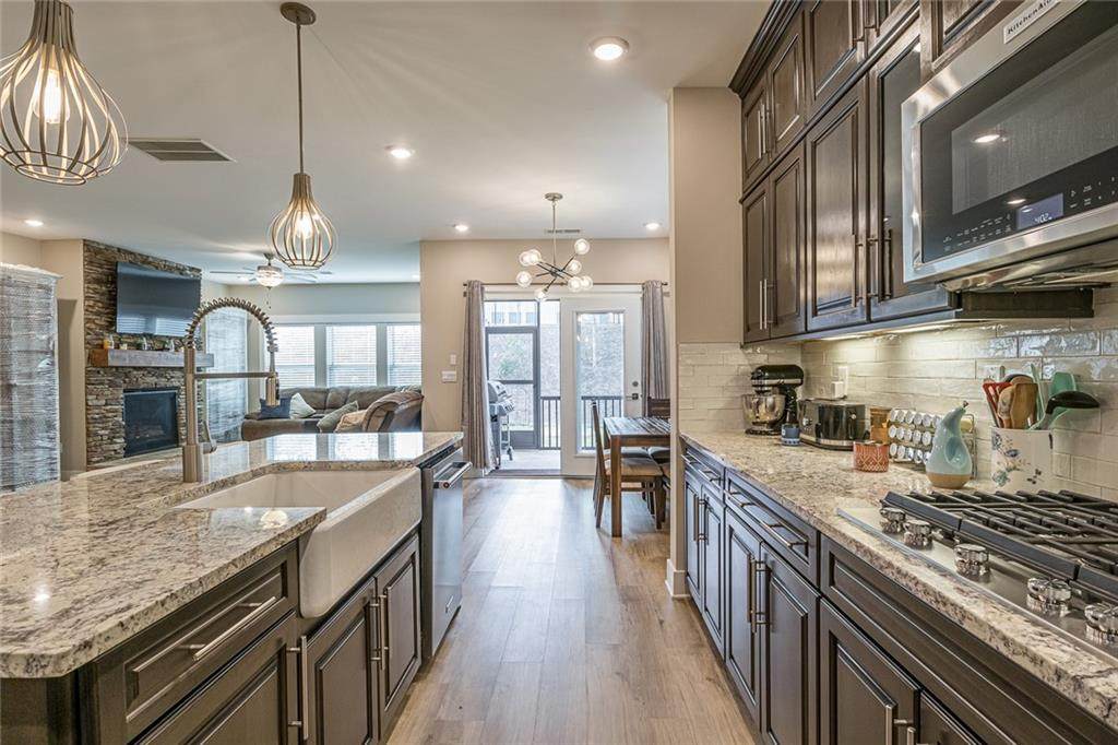 424 Mcdaniel Place - Photo 1