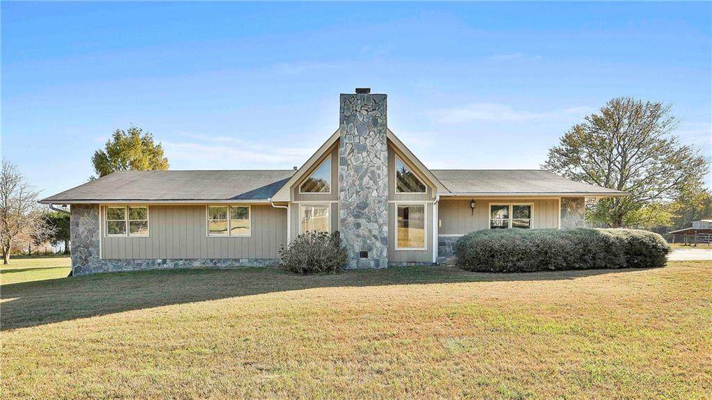 621 Lakeview Drive - Photo 1