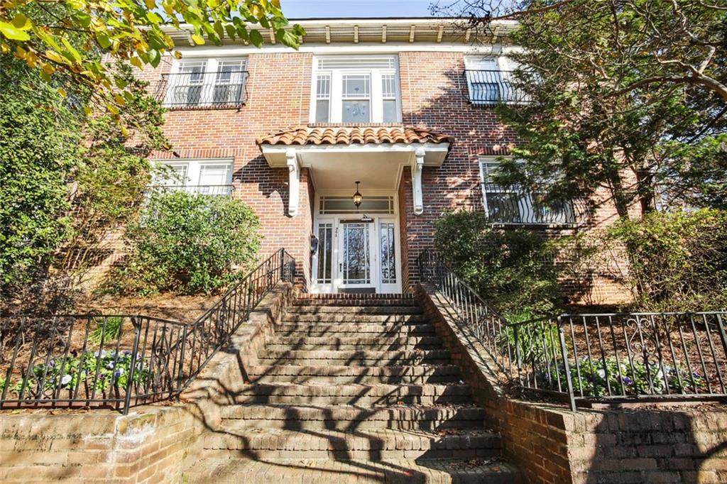 968 Saint Charles Avenue - Photo 1