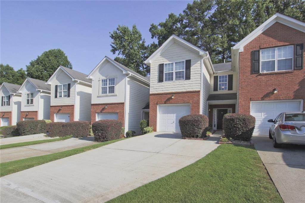 1251 Primrose View Circle - Photo 1