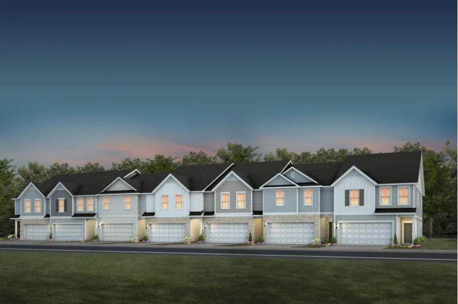 642 Spadina Road - Photo 1