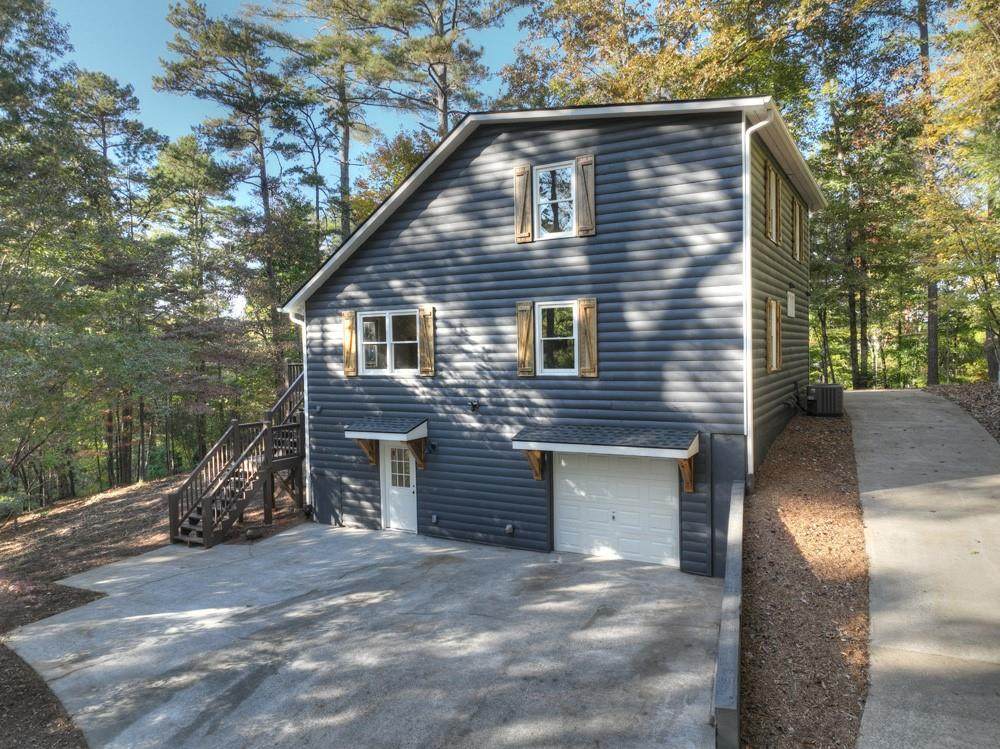 589 Myna Drive - Photo 1