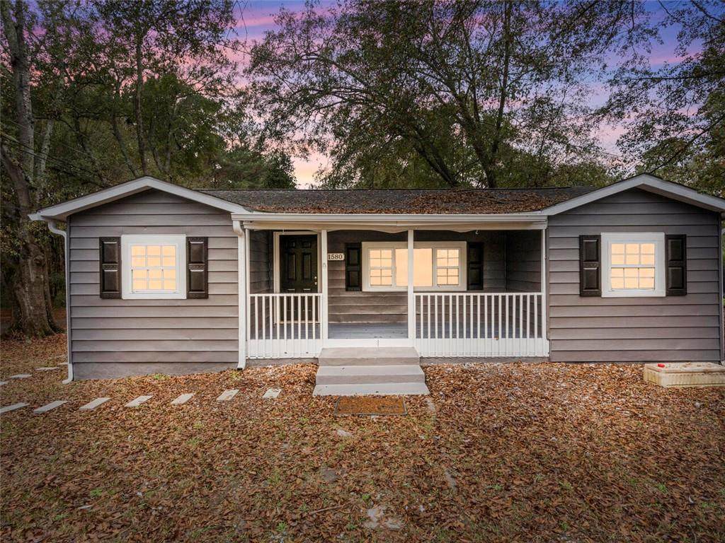 1580 Cleburne Parkway - Photo 1