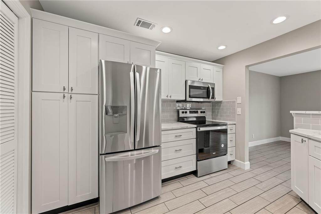 207 Mill Pond Road - Photo 1
