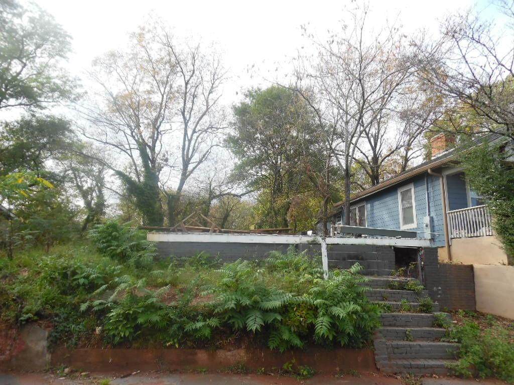 879 Sims Street - Photo 1