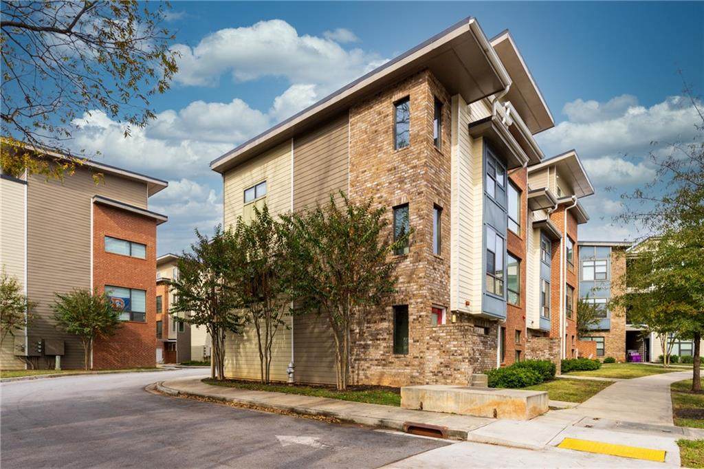 56 Moda Lane - Photo 1