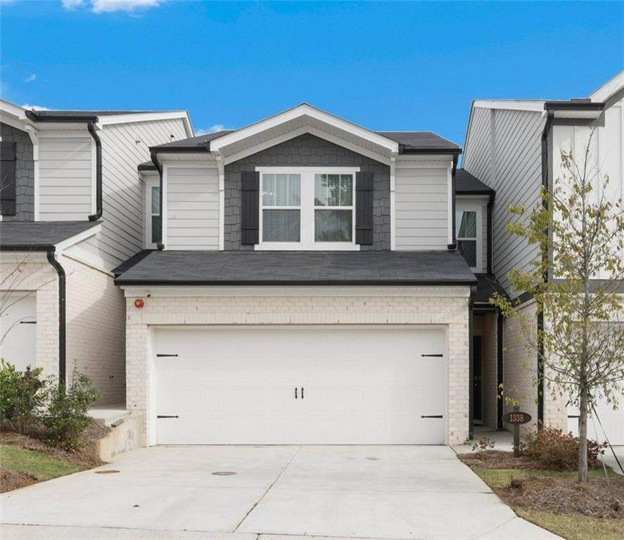 1338 Vayda Court - Photo 1