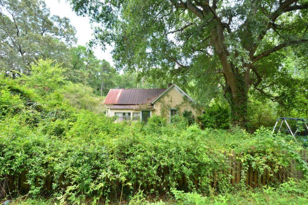 1710 Old Dallas Road - Photo 1