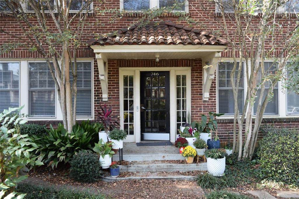 746 Monroe Drive - Photo 1