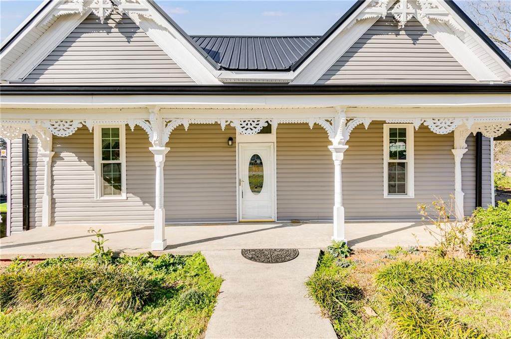 140 Spring Street - Photo 1