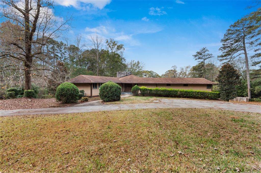 8315 Carlton Road - Photo 1
