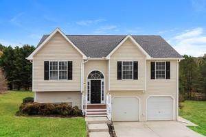 144 Hunters Lake Drive - Photo 1