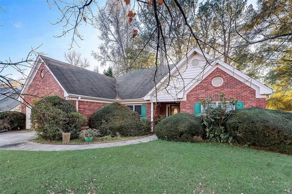 2436 Scarlet Lane - Photo 1