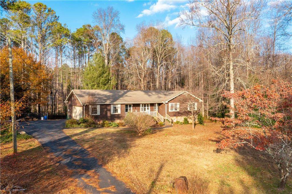 2990 Brookfield Circle - Photo 1