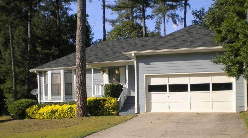 2920 Trotters Pointe Drive - Photo 1