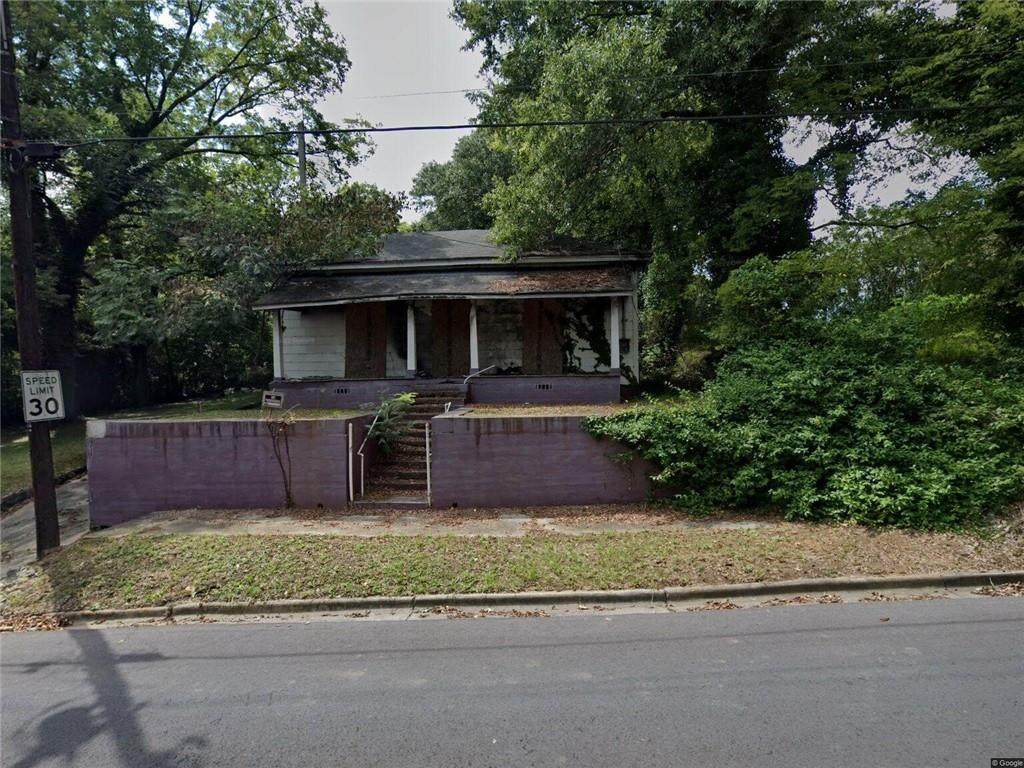 311 Chambers Street - Photo 1