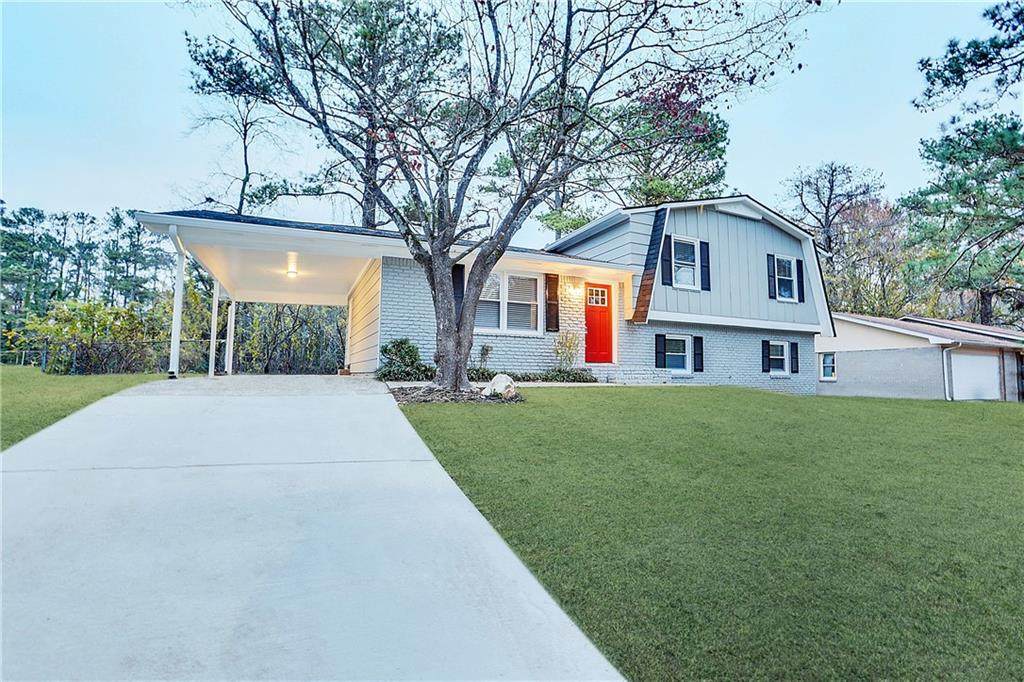 2205 Rochelle Way - Photo 1