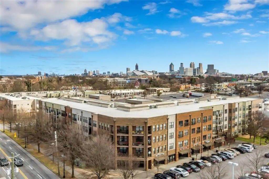 898 Oak Street - Photo 1