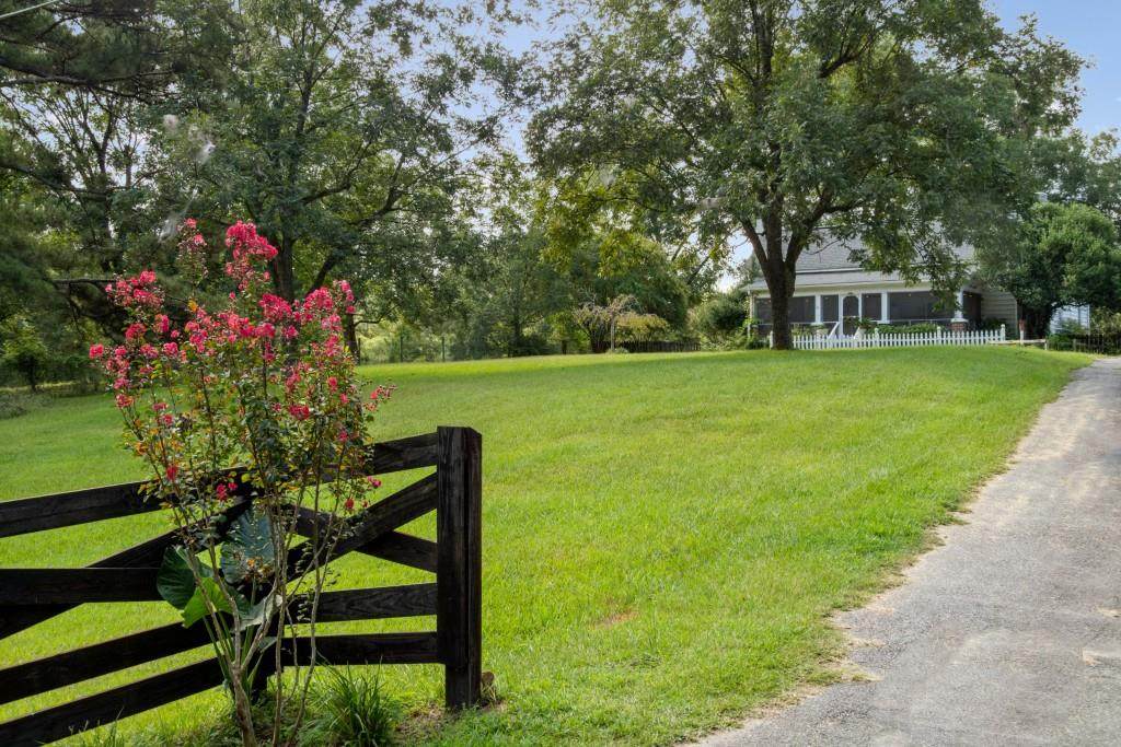 190 Lowery Road - Photo 1