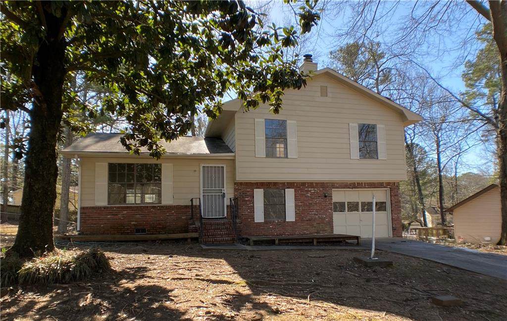 135 Hamlet Court - Photo 1