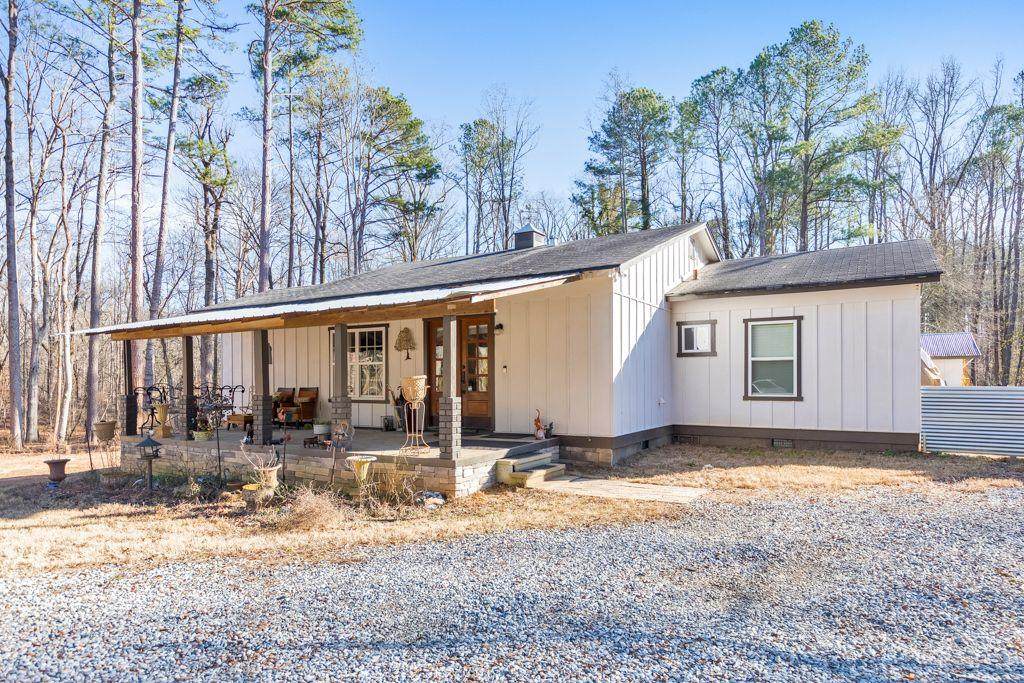 2060 Sugar Pike Road - Photo 1