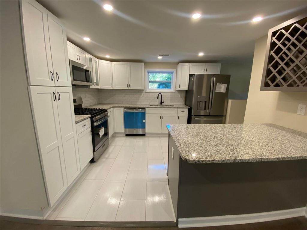 362 Creighton Avenue - Photo 1