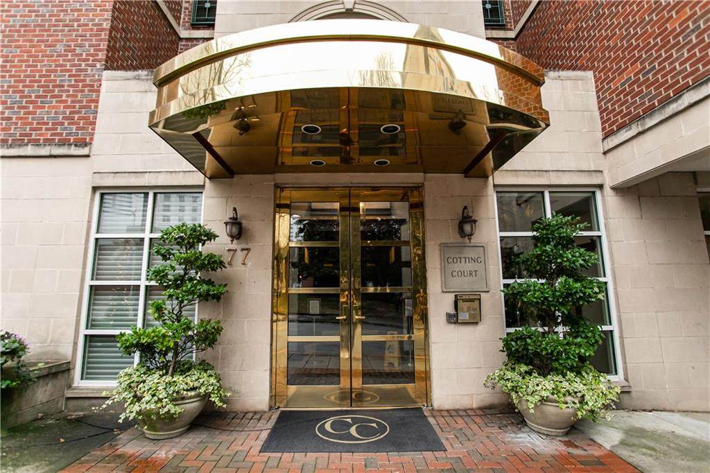 77 Peachtree Place - Photo 1