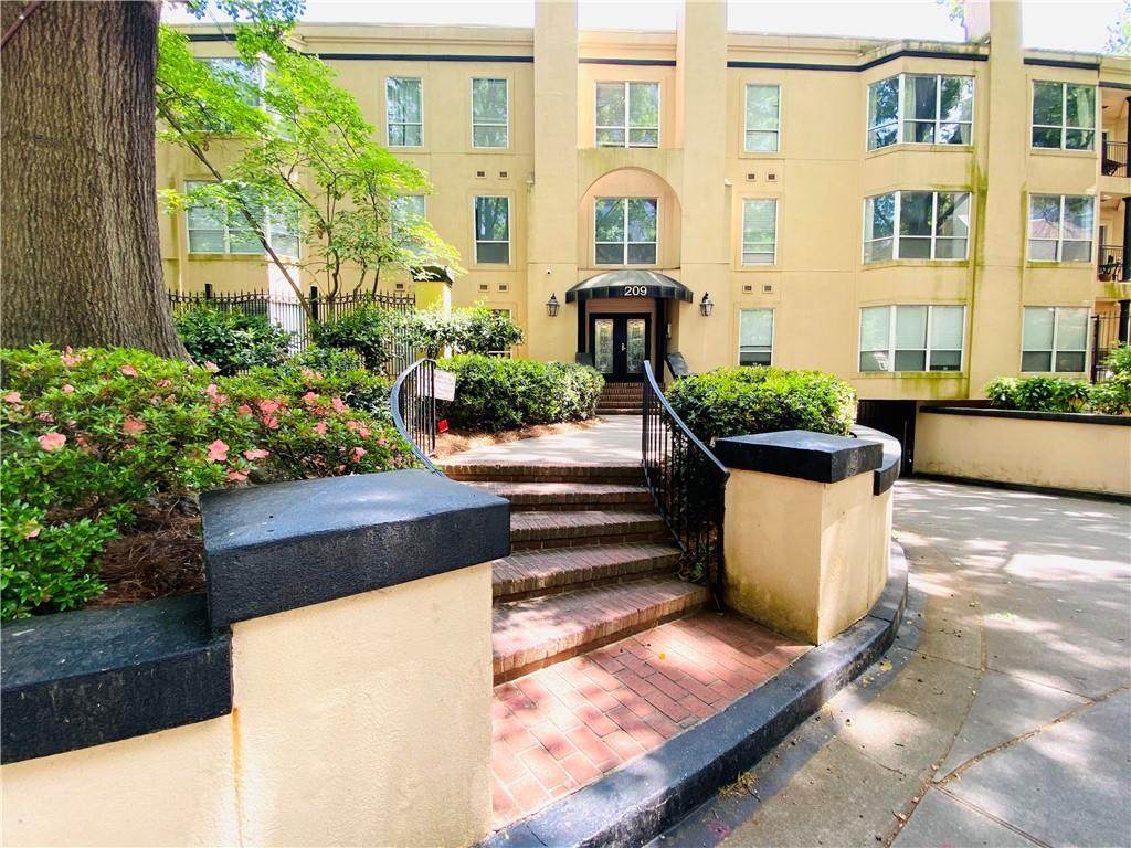 209 14th Street - Photo 1