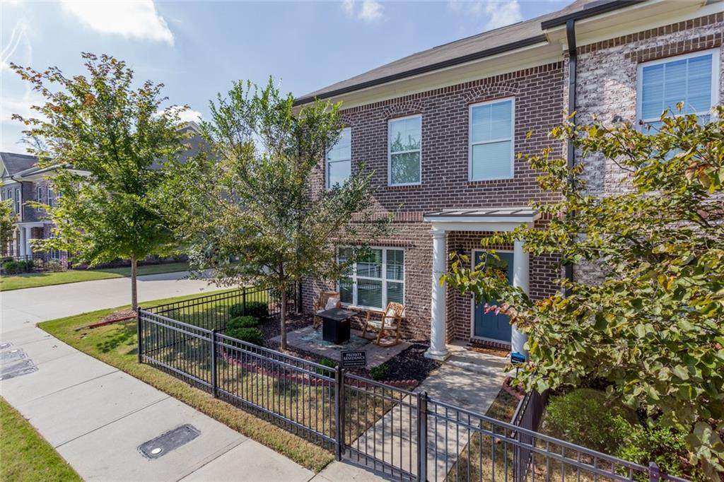 896 Westmoreland Circle - Photo 1
